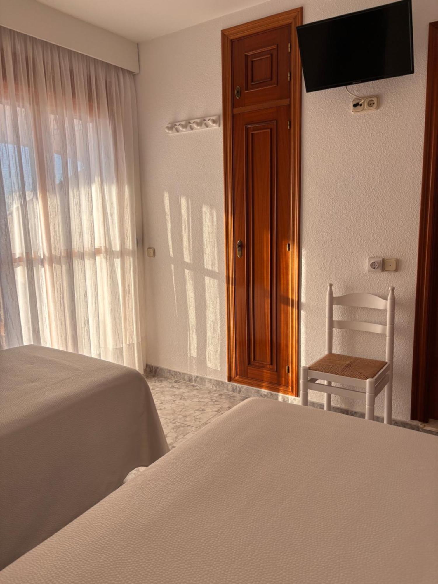 Hostal Las Dunas Cabo De Gata Exterior photo