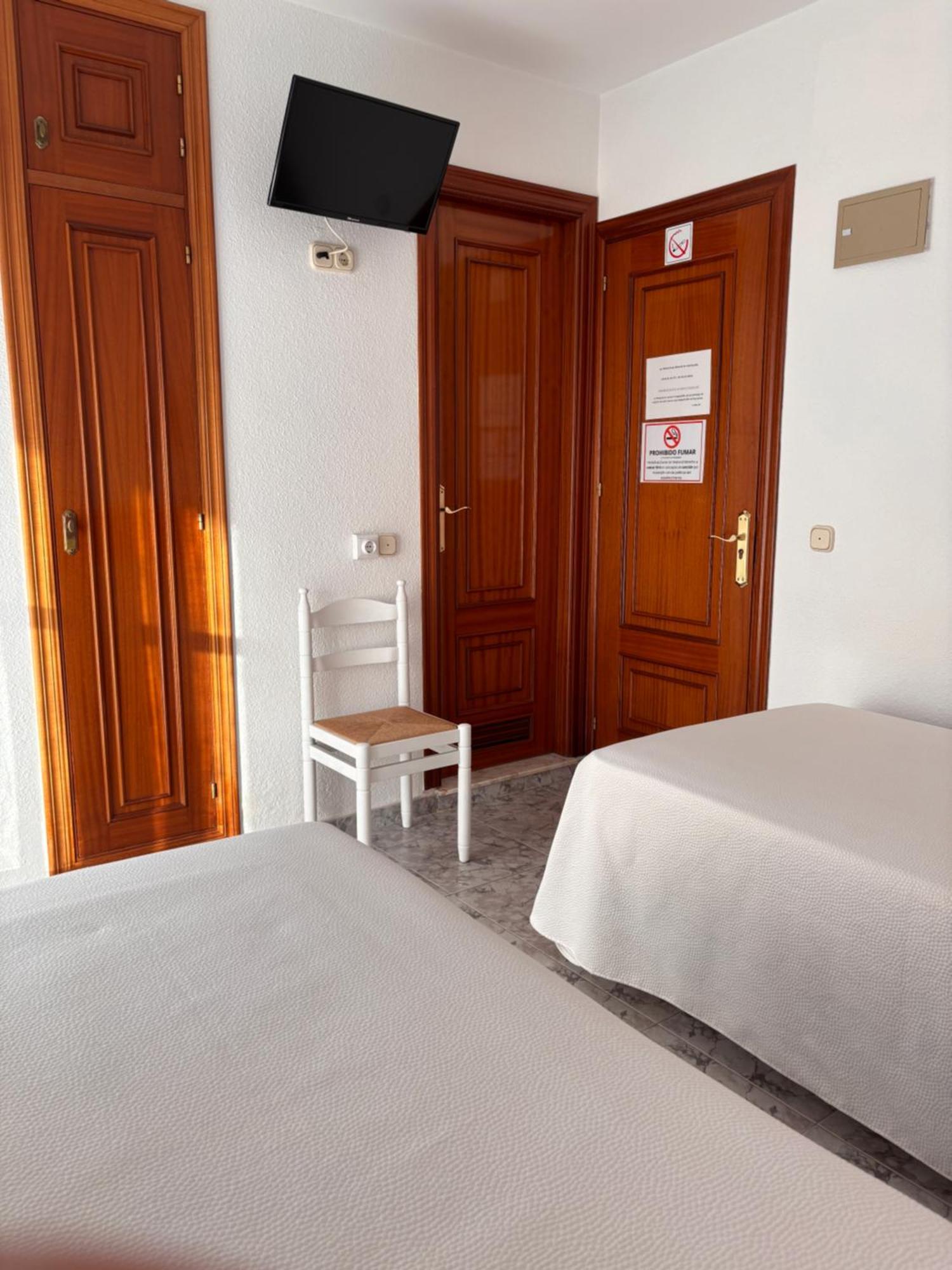 Hostal Las Dunas Cabo De Gata Exterior photo